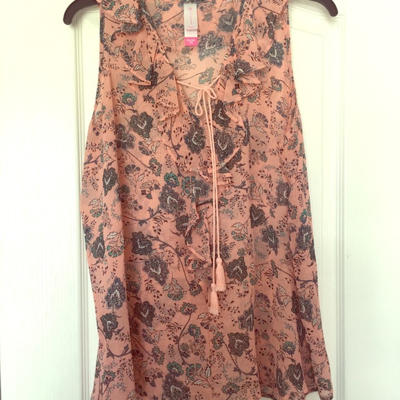 Bundle of see through flowy shirt - Picture 1 of 2